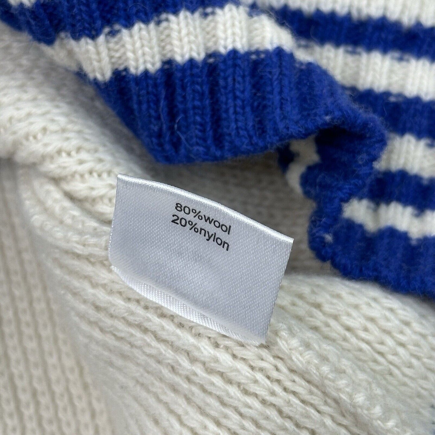 Frontcover Clo Wool V-Neck Sweater Men’s Large Cream