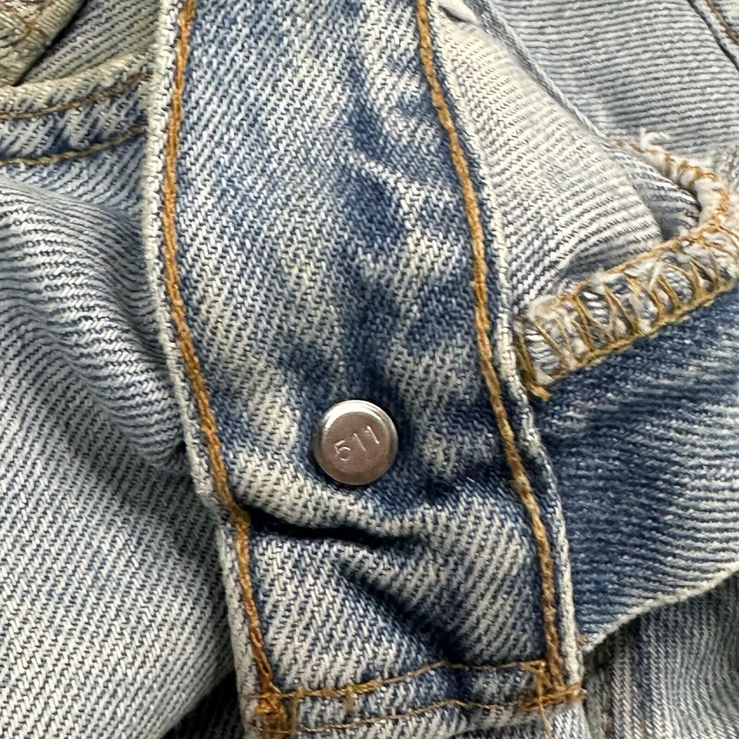 Vintage Levi’s 550 Jeans 34w 30l Blue Denim 90’s Distressed Made In USA