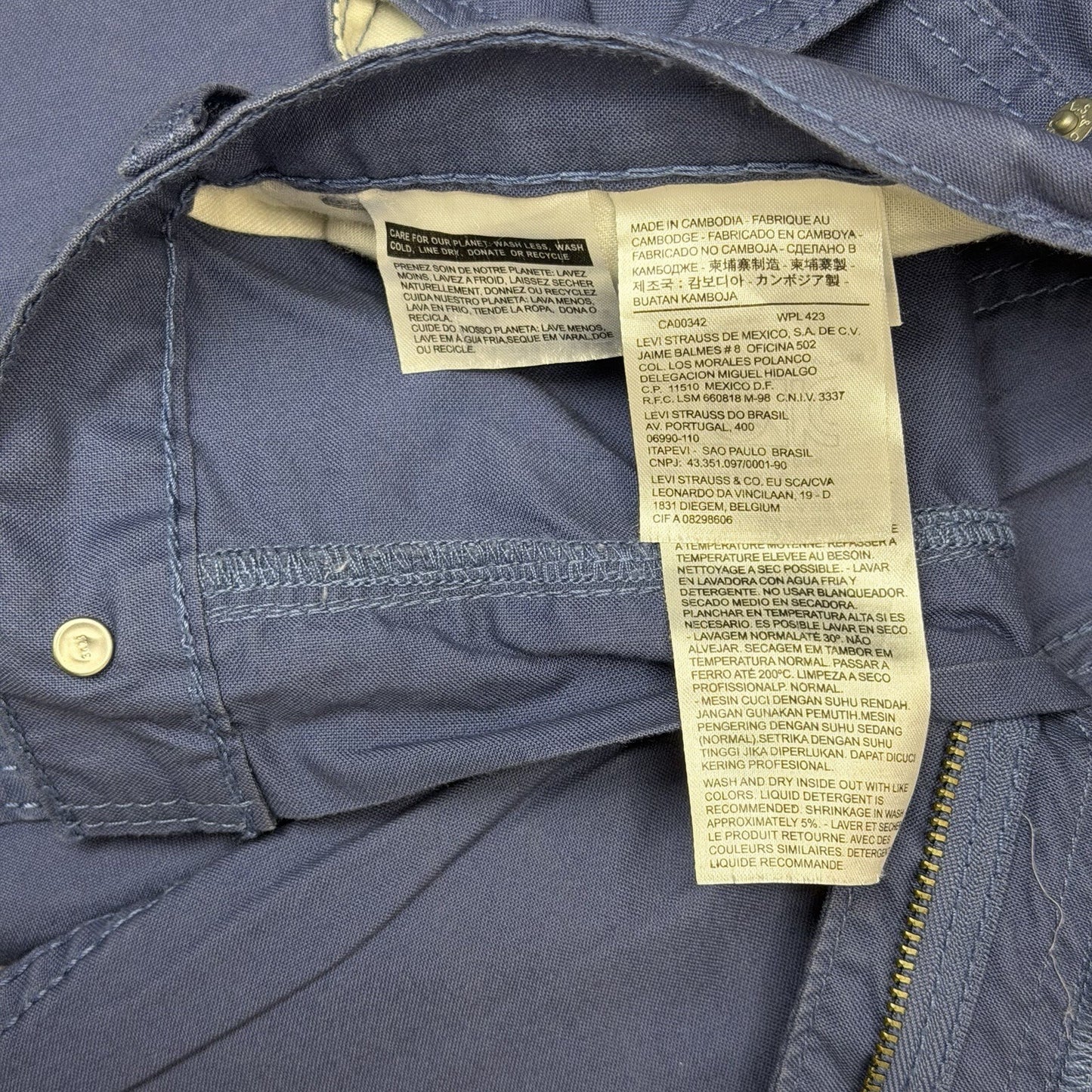 Vintage Levi’s 511 Trousers Blue Men’s 38w 32l Straight Leg
