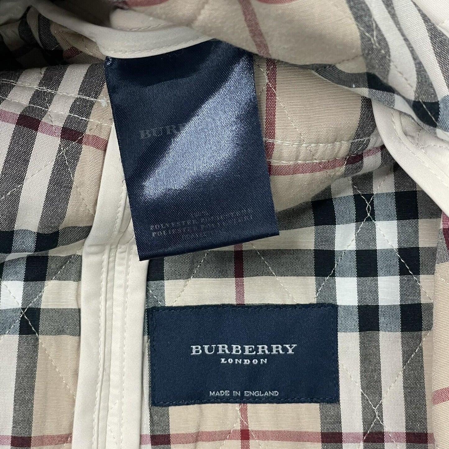 Vintage Burberry Diamond Quilt White Coat Women’s Medium Made In England
