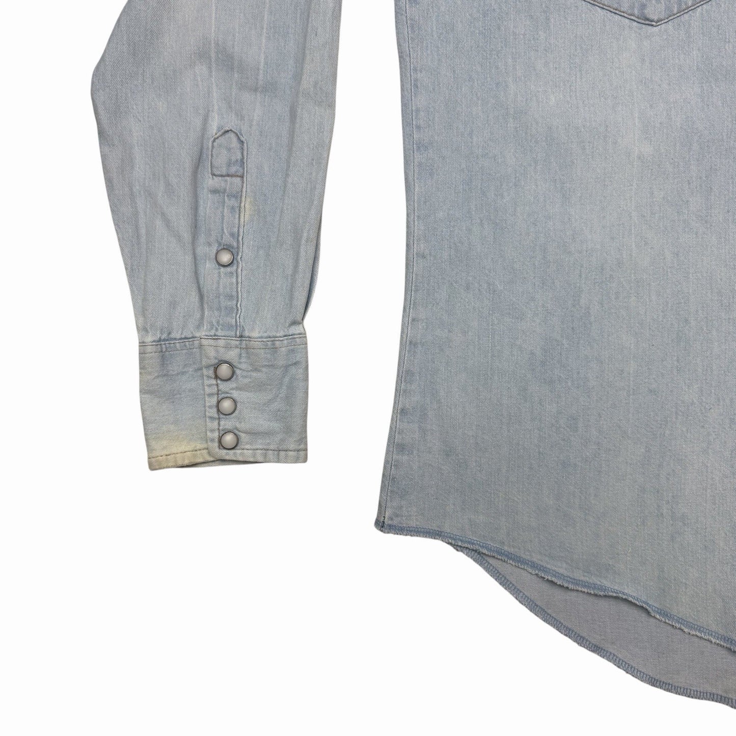 Vintage Wrangler Pearl Snap Denim Shirt Men’s Large Light Blue Denim Made In USA