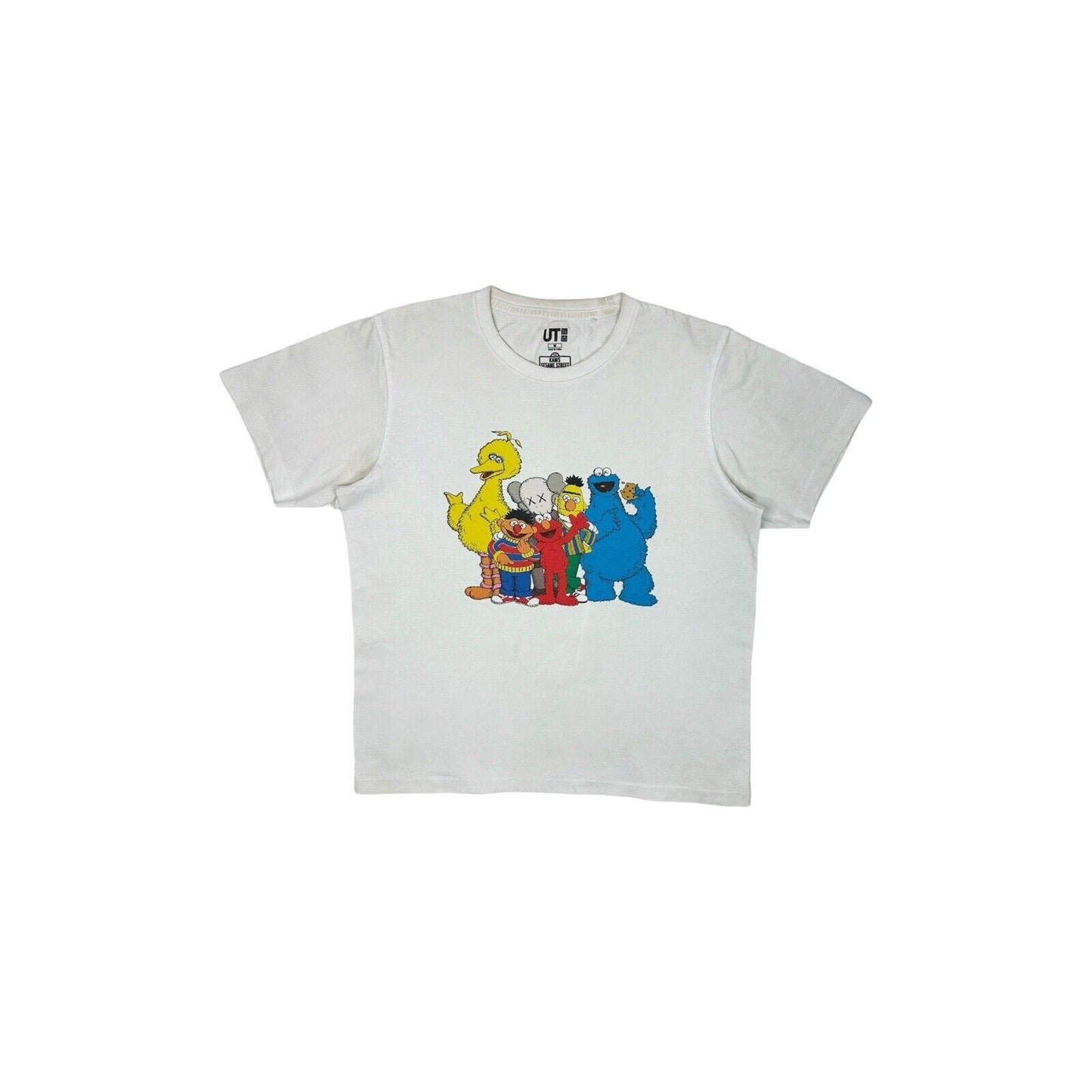 KAWS Sesame Street White T-Shirt Mens Medium Graphic Print Uniqlo