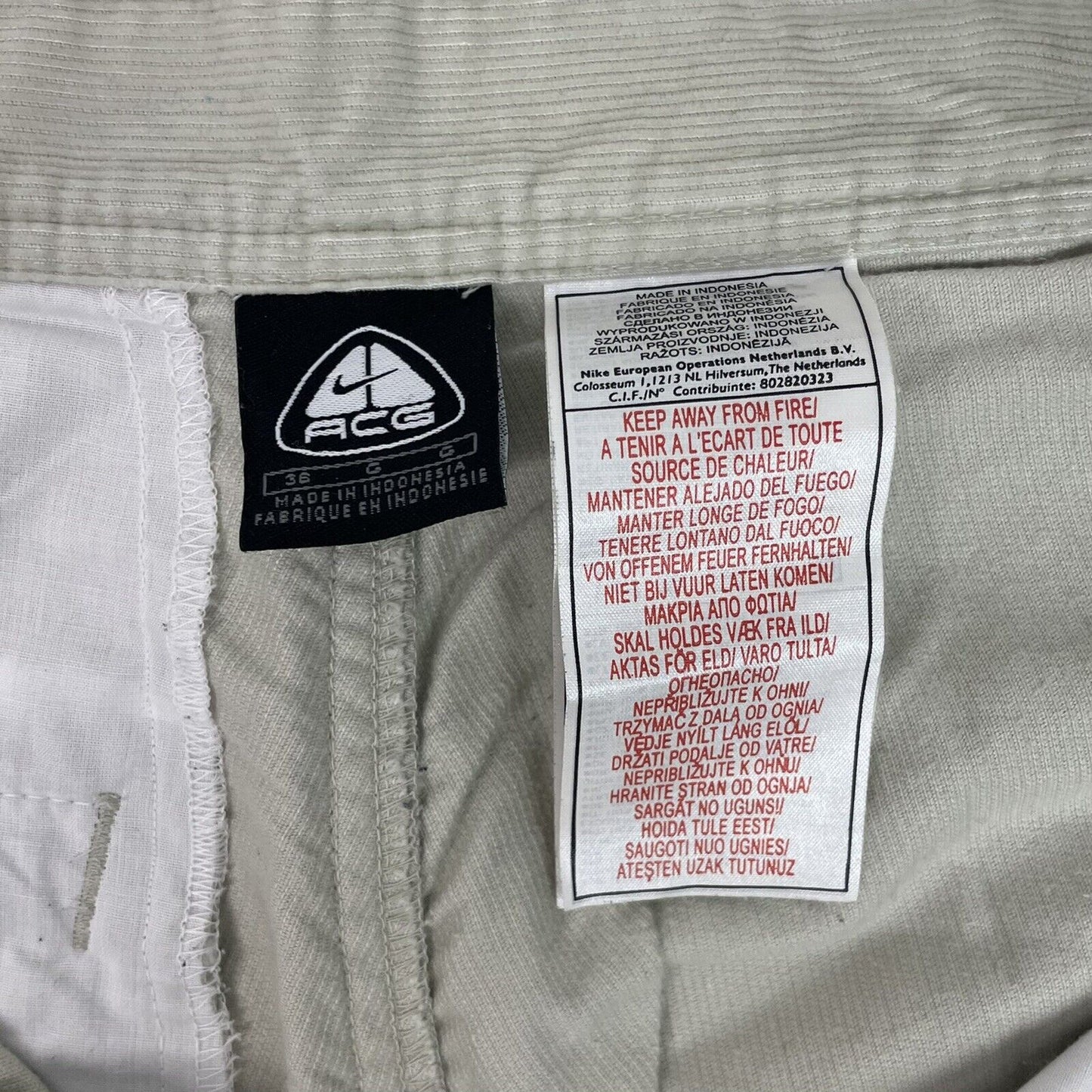 Vintage ACG Cargo Trousers Cream Cotton Men’s 36w 32l