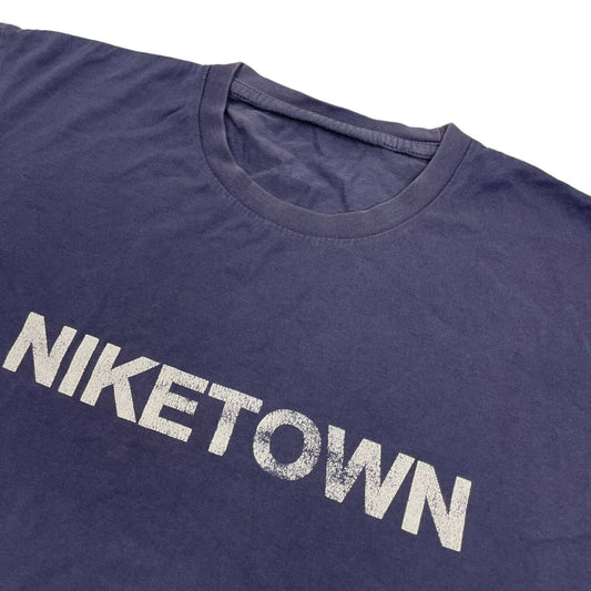 Vintage Nike Town Blue T-Shirt Graphic Print Mens XL Nike Team